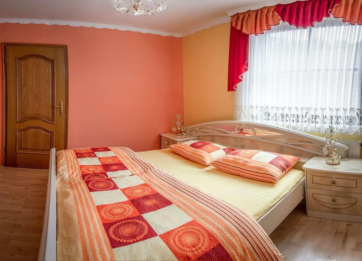 Apartma Ajda Komenda Dış mekan fotoğraf